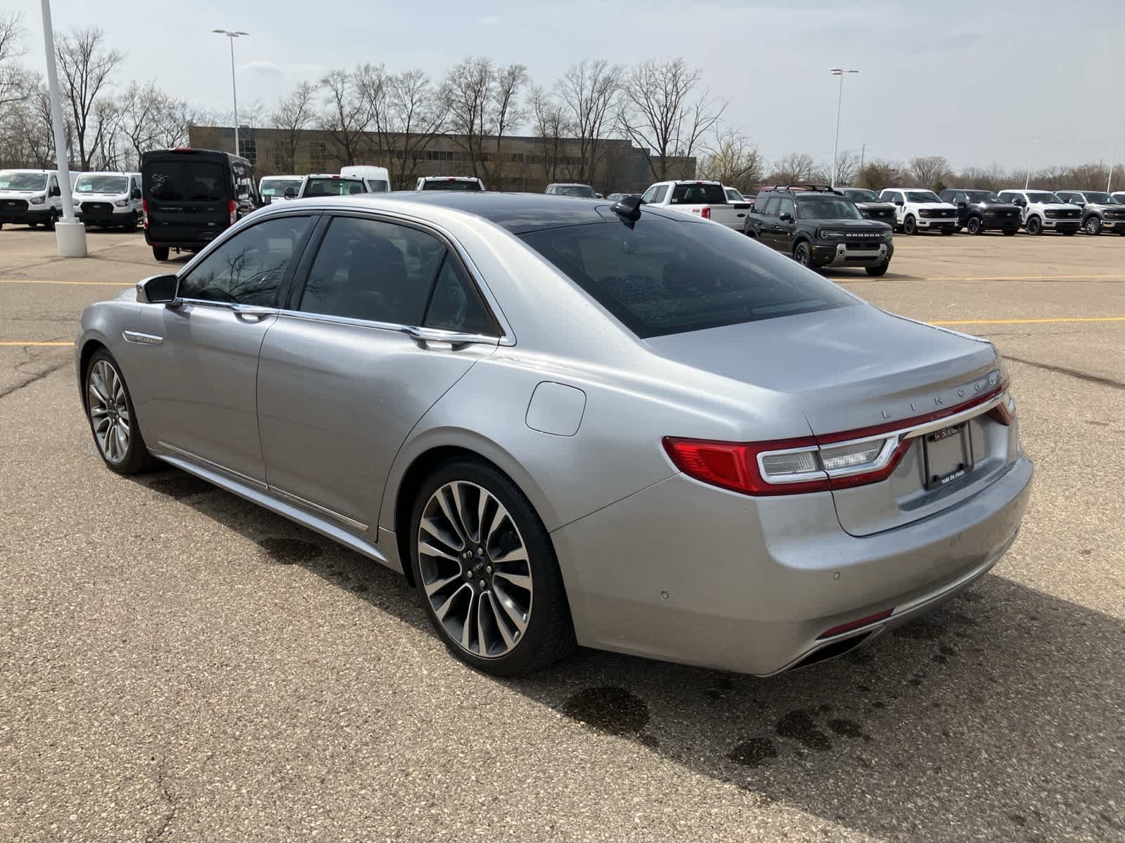 Thumbnail: 2020 Lincoln Continental - 7