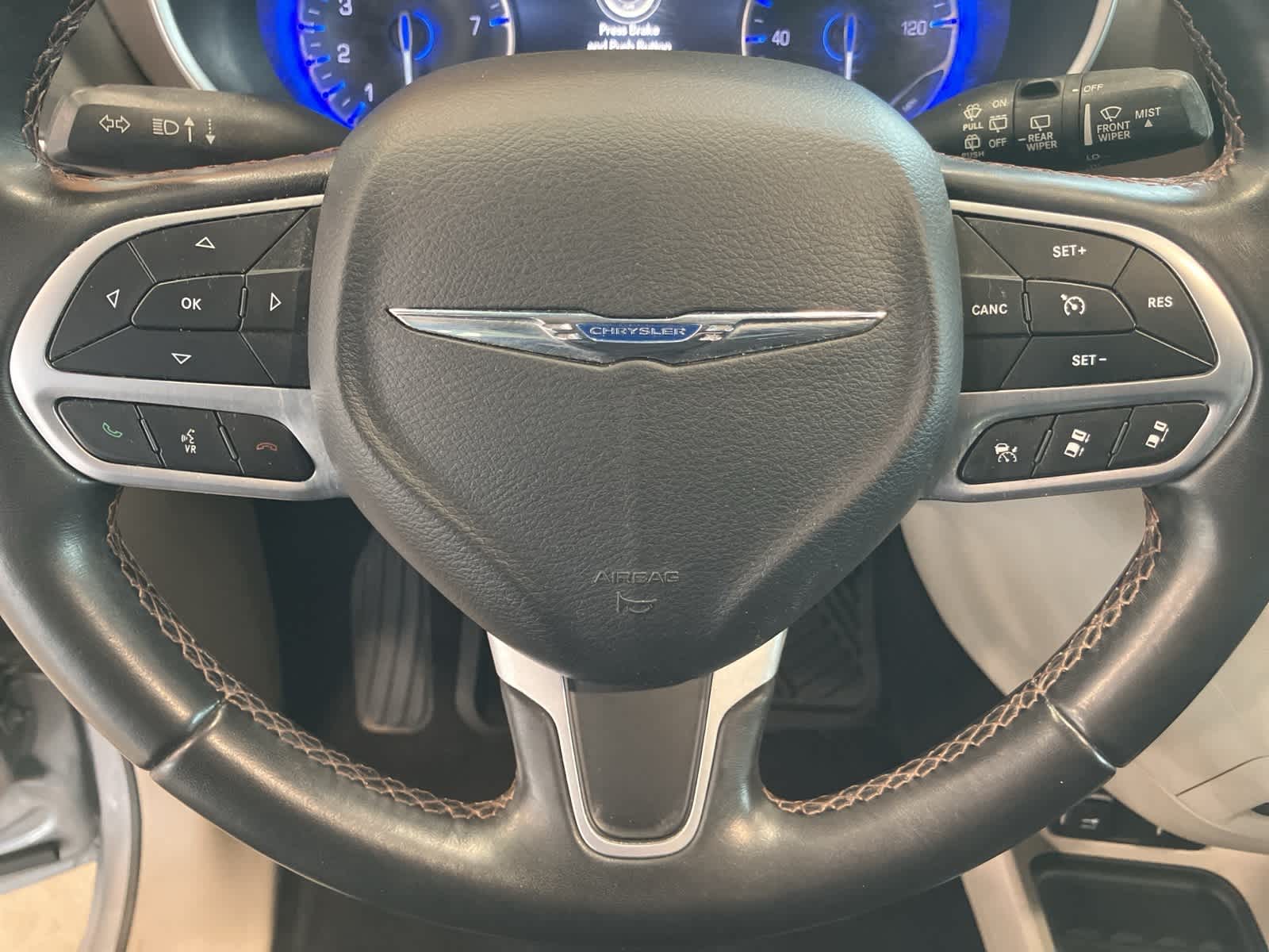 Thumbnail: 2018 Chrysler Pacifica - 14