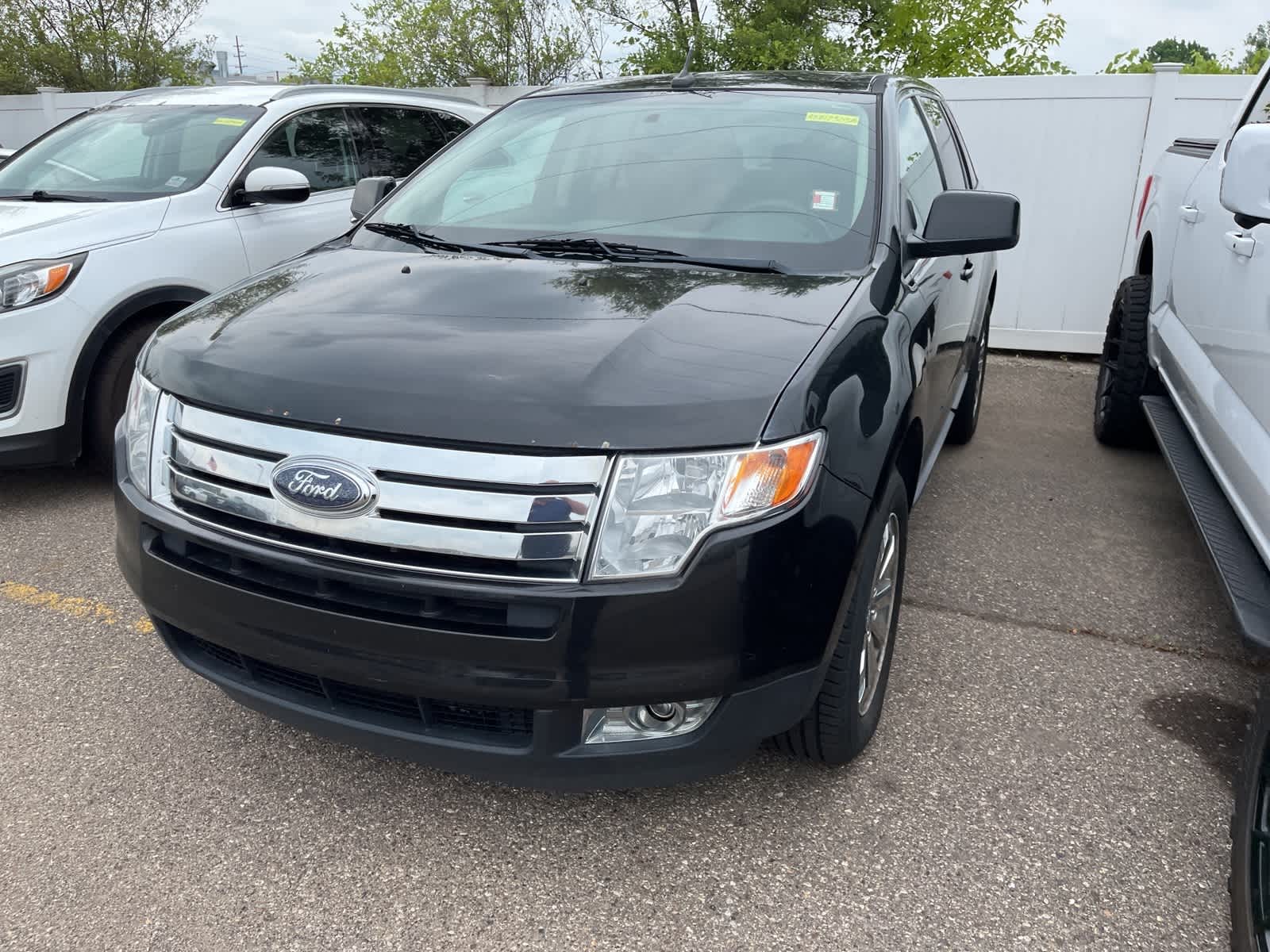 Thumbnail: 2010 Ford Edge - 3