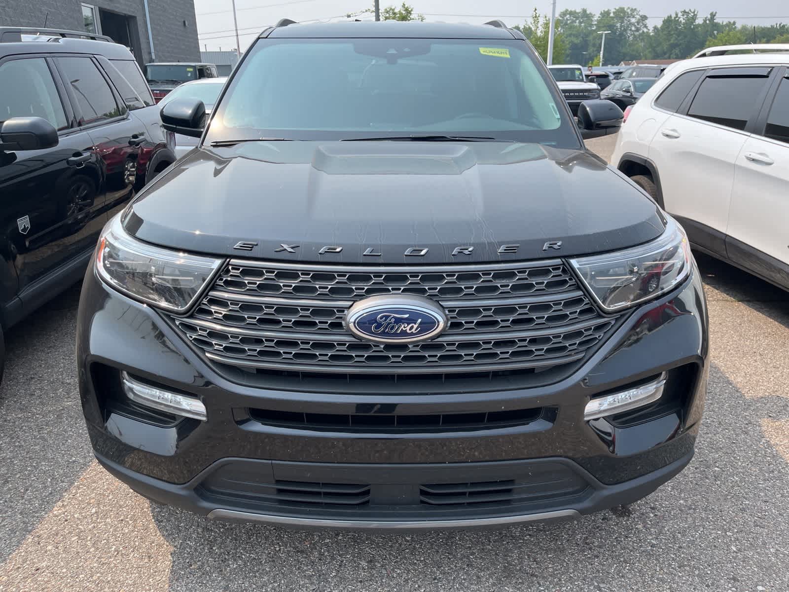 Thumbnail: 2023 Ford Explorer - 20