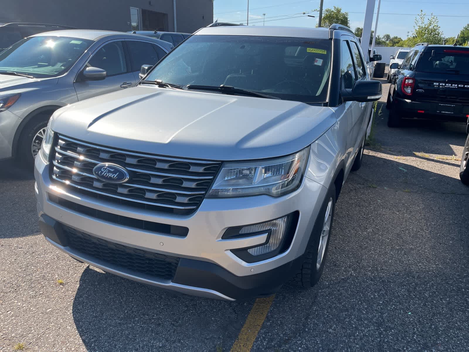 Thumbnail: 2017 Ford Explorer - 3