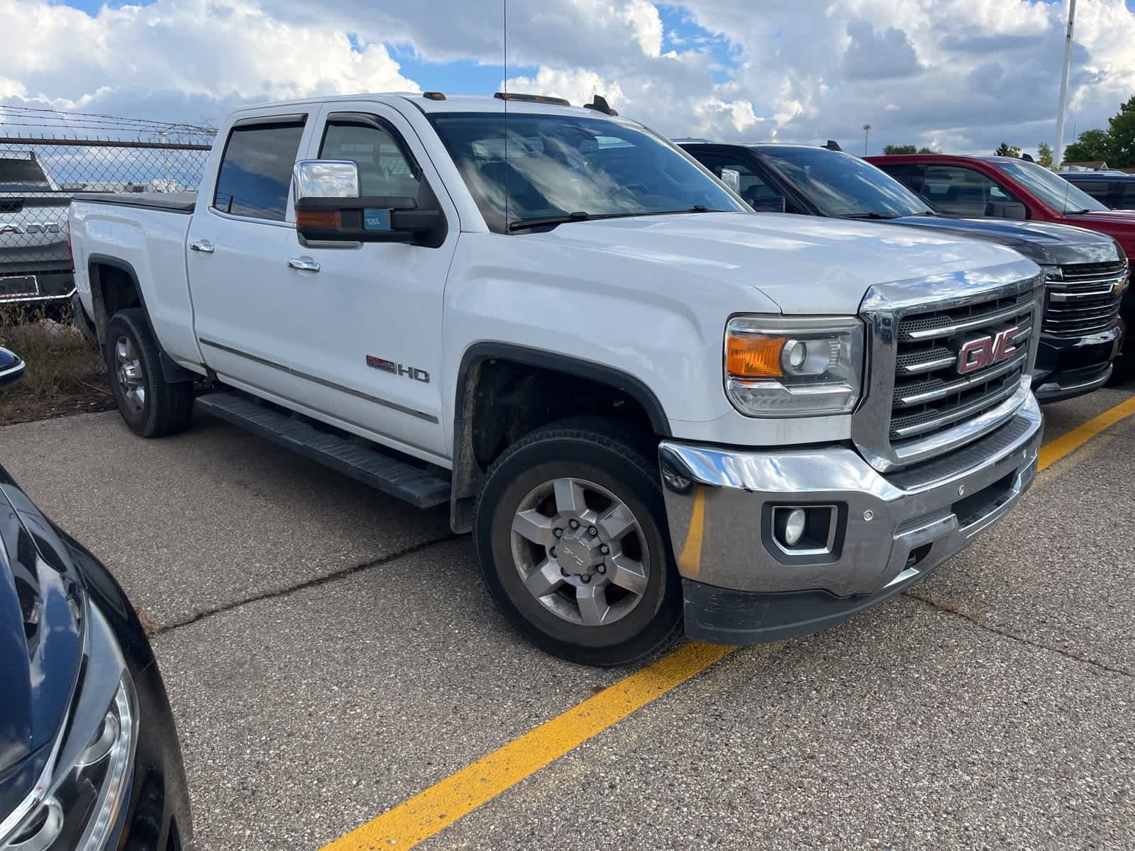 Thumbnail: 2015 GMC Sierra 2500 - 19
