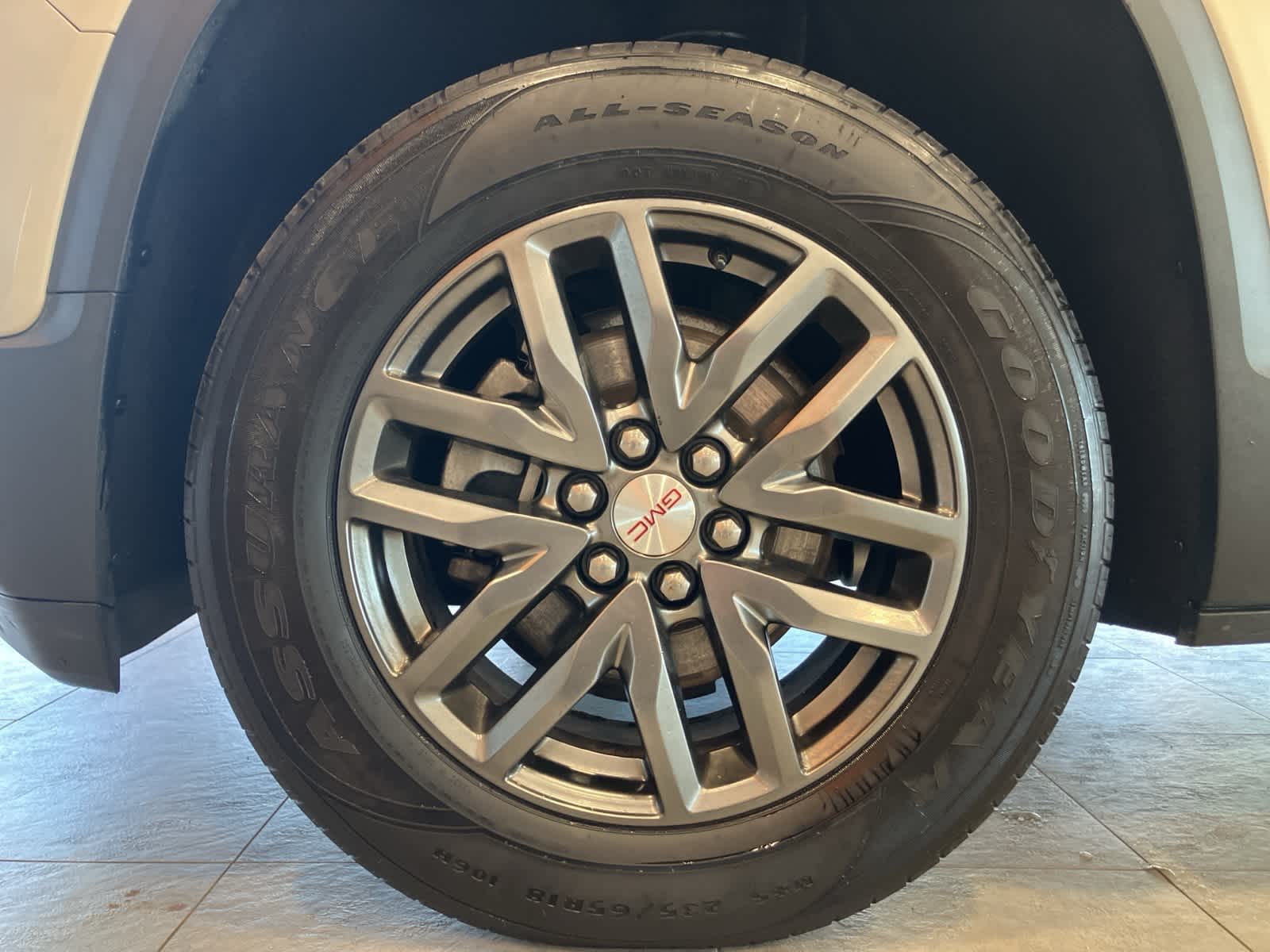 Thumbnail: 2017 GMC Acadia - 9