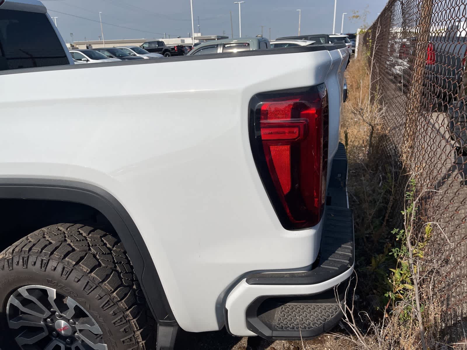 Thumbnail: 2022 GMC Sierra 1500 - 9