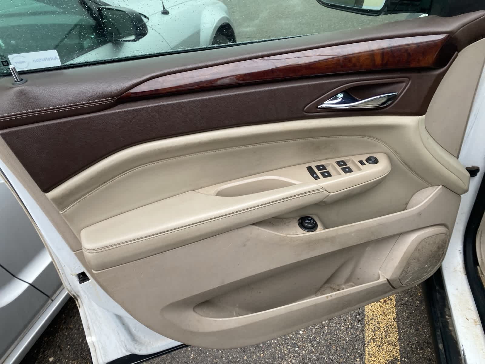 Thumbnail: 2010 Cadillac SRX - 13