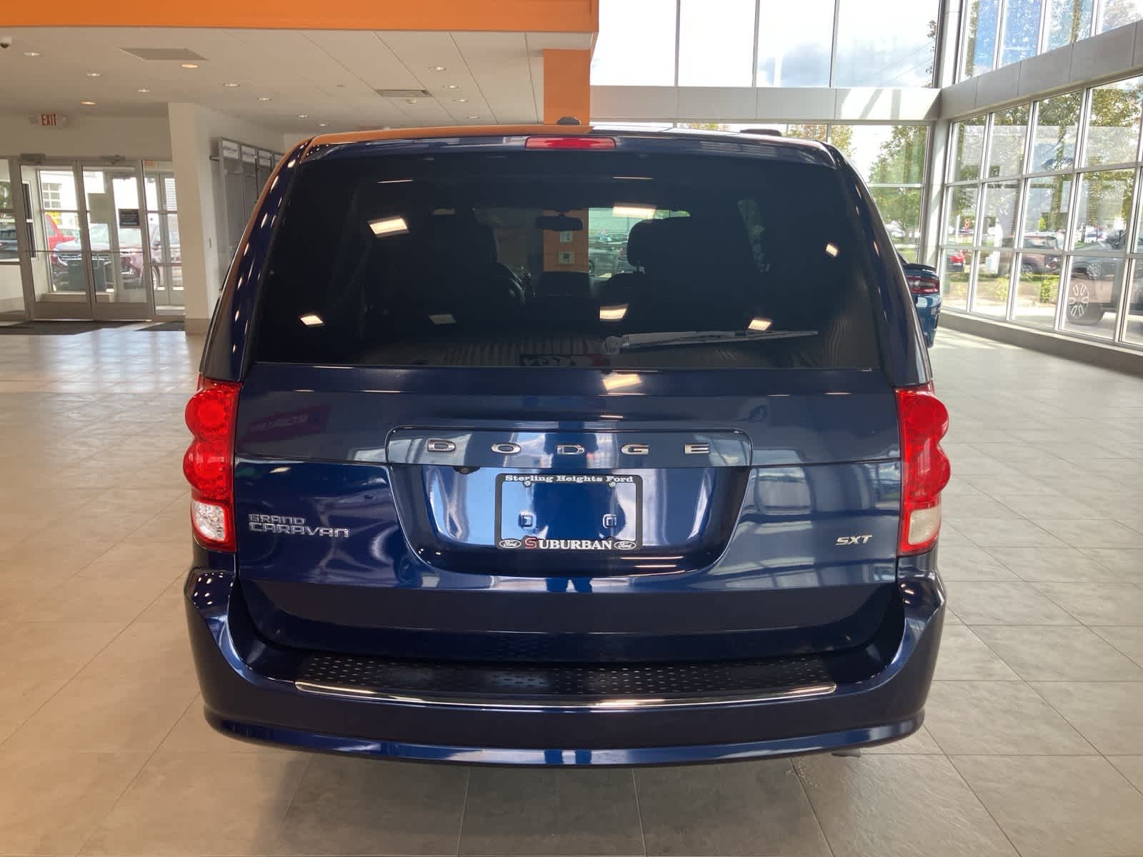 Thumbnail: 2017 Dodge Grand Caravan - 6