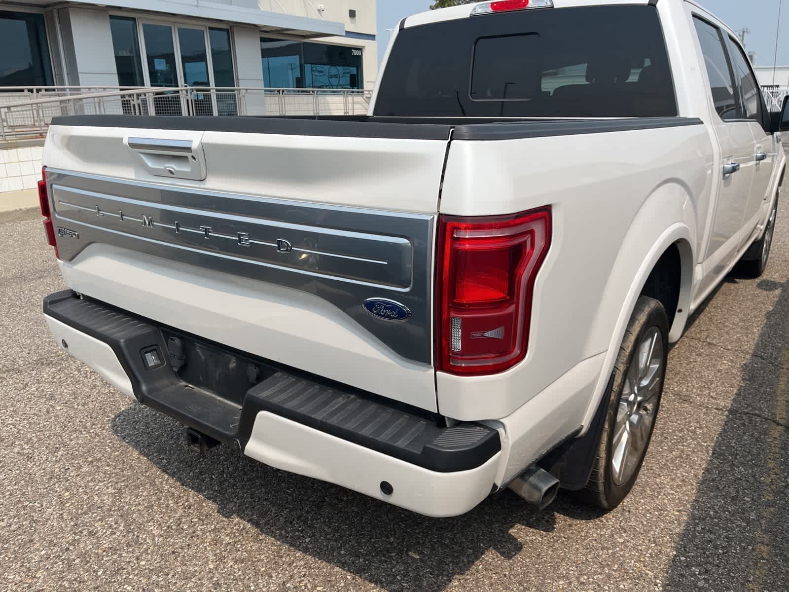 Thumbnail: 2017 Ford F-150 - 10