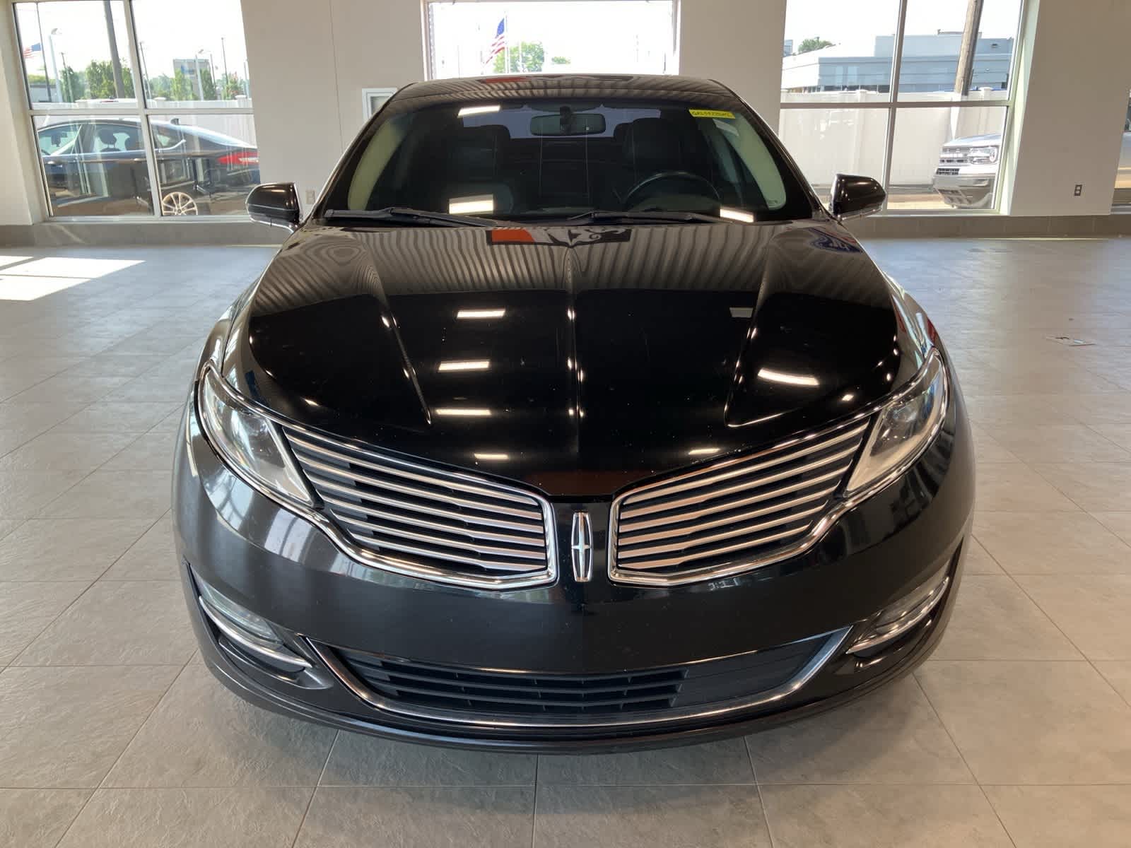 Thumbnail: 2016 Lincoln MKZ - 2