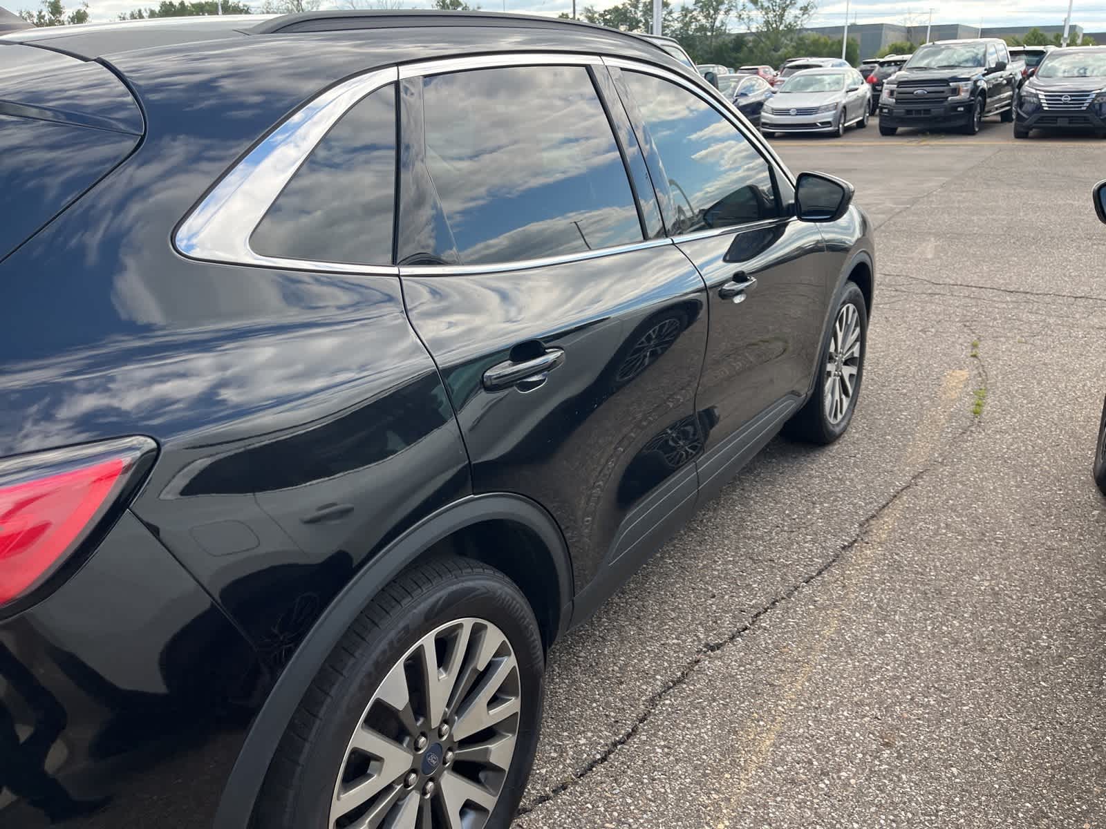 Thumbnail: 2021 Ford Escape - 16