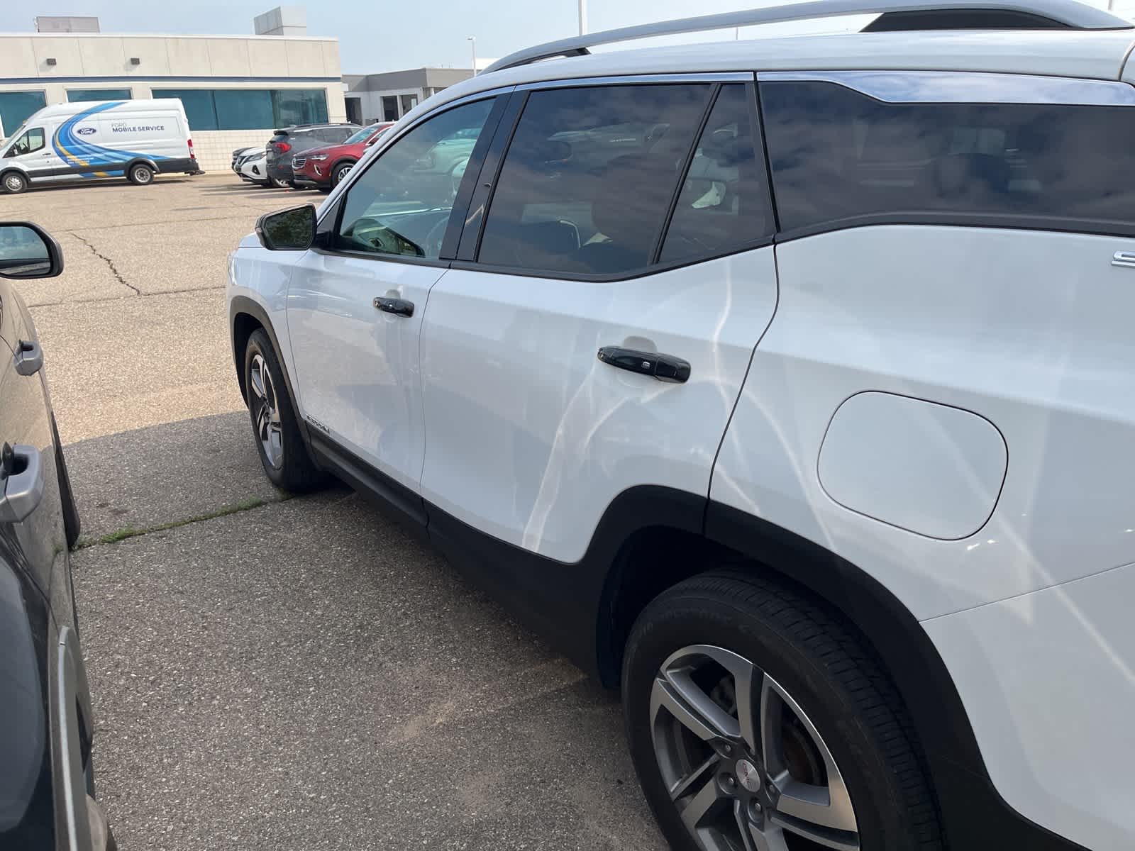 Thumbnail: 2020 GMC Terrain - 10