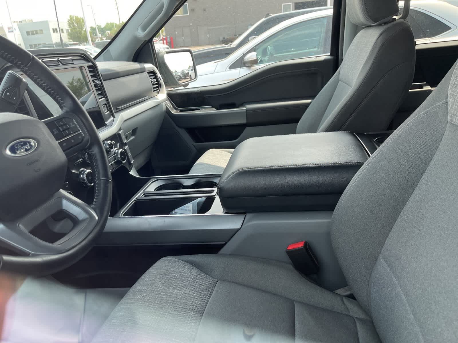 2022 Ford F-150 XLT 22