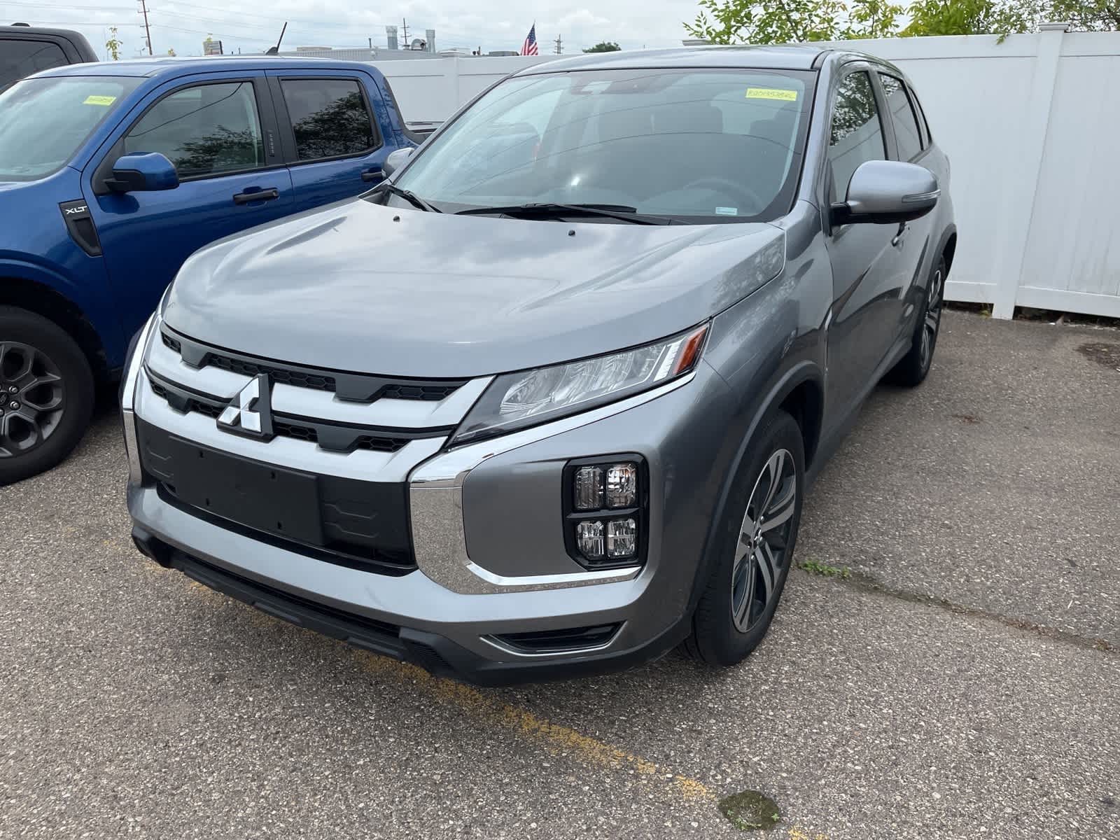 Thumbnail: 2024 Mitsubishi Outlander Sport - 2