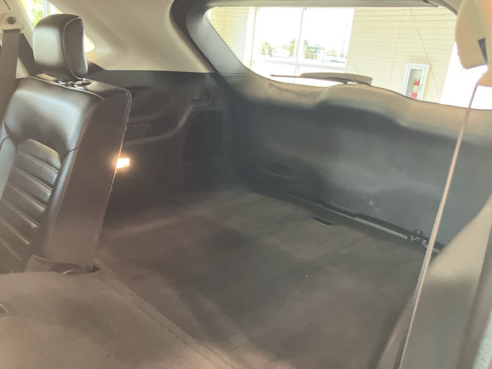 Thumbnail: 2022 Ford Edge - 22