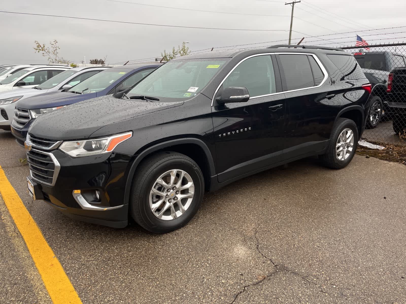 Thumbnail: 2021 Chevrolet Traverse - 6