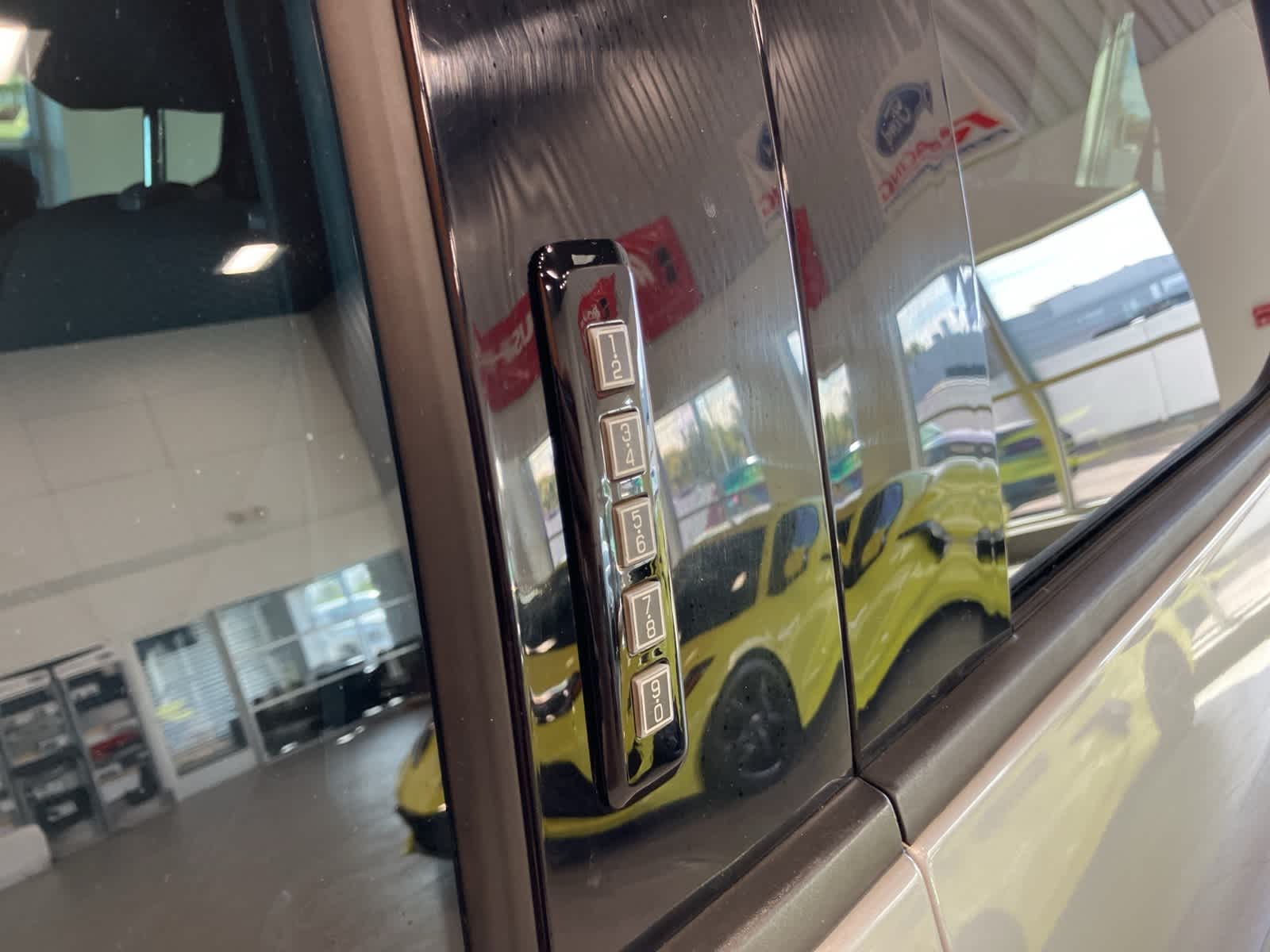 Thumbnail: 2018 Ford F-150 - 10