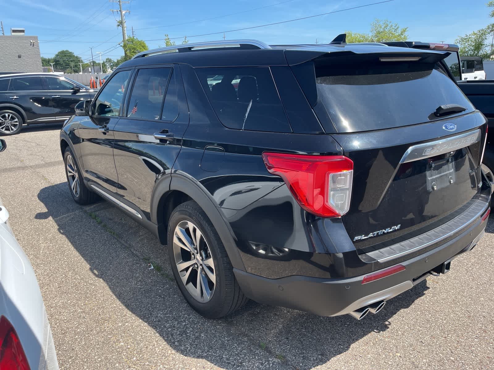 Thumbnail: 2020 Ford Explorer - 9