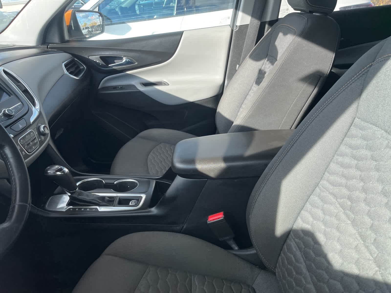 Thumbnail: 2019 Chevrolet Equinox - 24