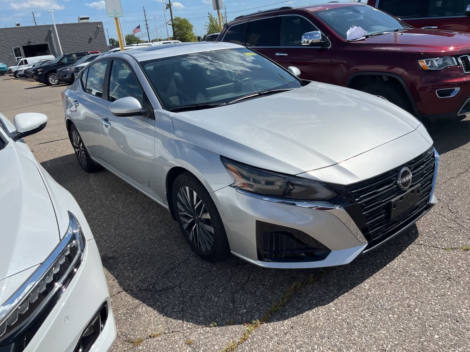 Thumbnail: 2024 Nissan Altima - 17