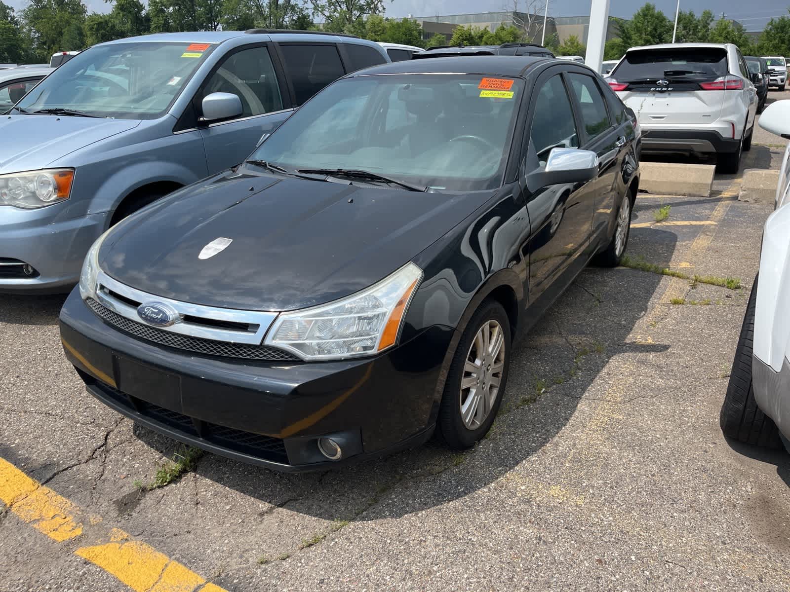 Thumbnail: 2010 Ford Focus - 1
