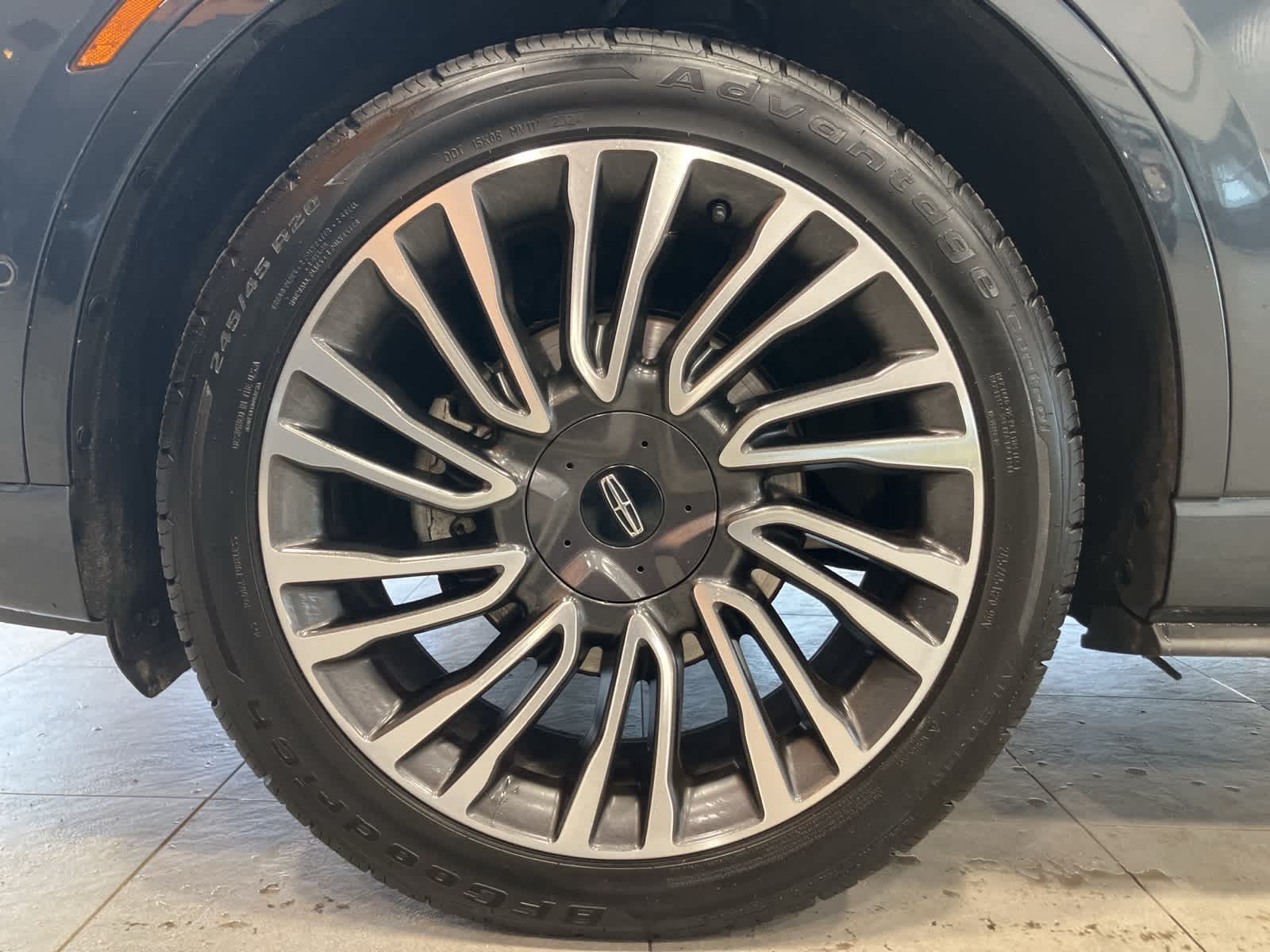 Thumbnail: 2022 Lincoln Corsair - 9