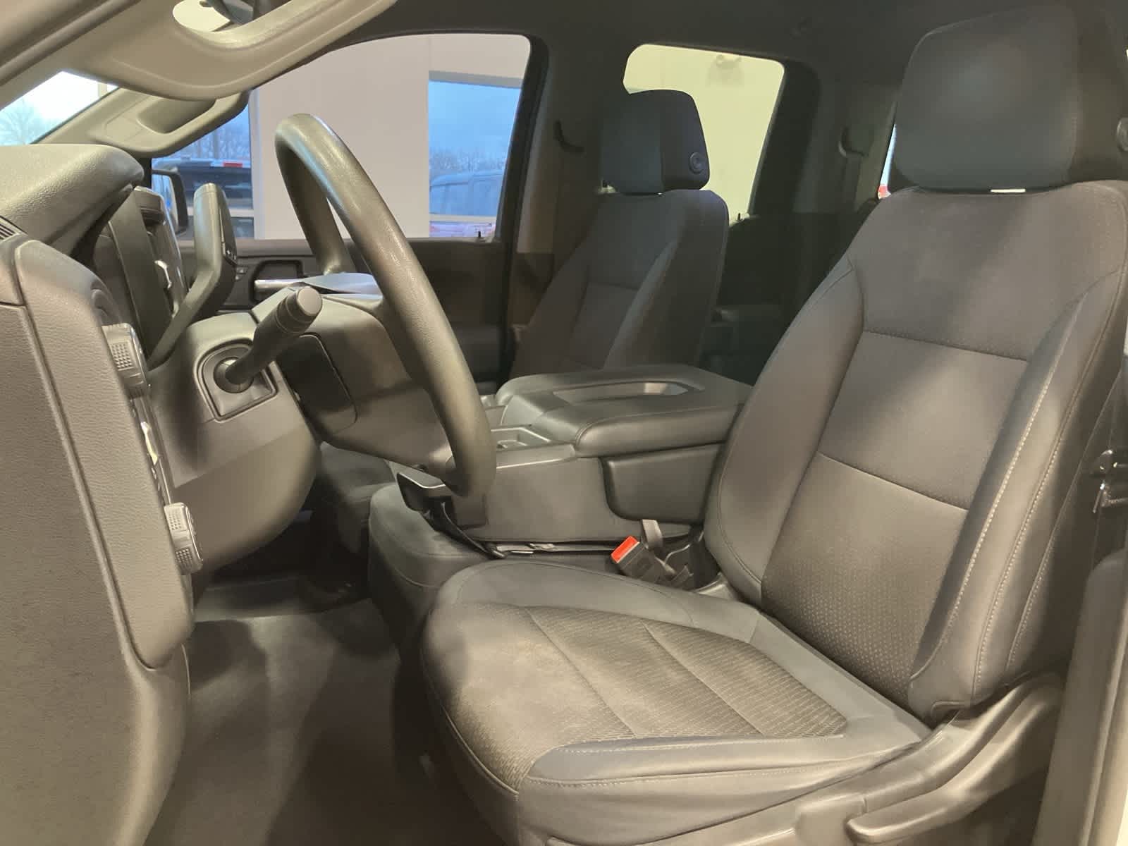 Thumbnail: 2019 Chevrolet Silverado 1500 - 10