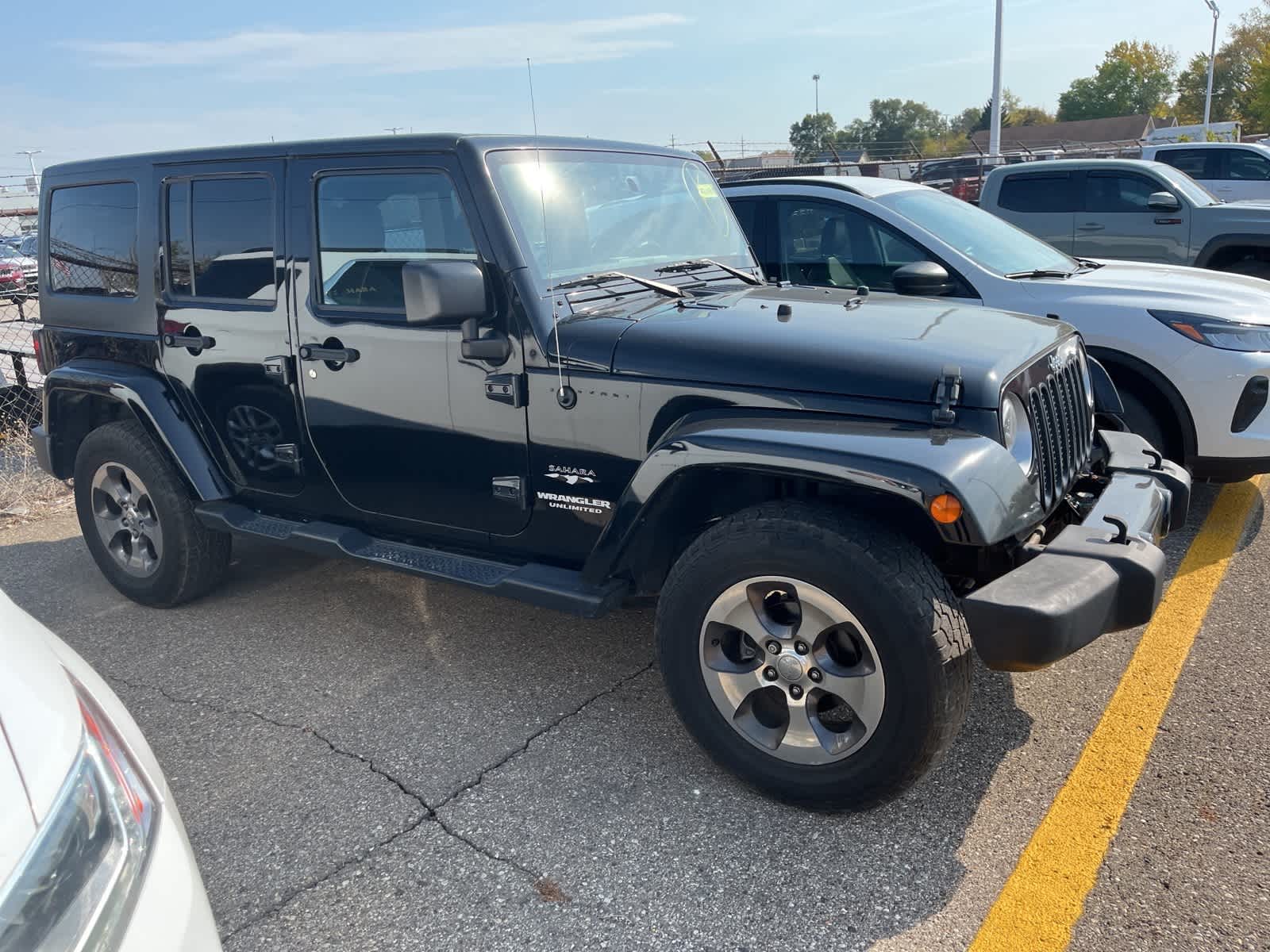 Thumbnail: 2016 Jeep Wrangler - 16
