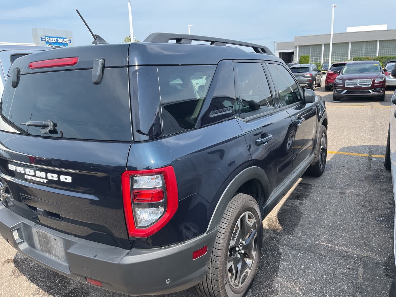 Thumbnail: 2022 Ford Bronco Sport - 12