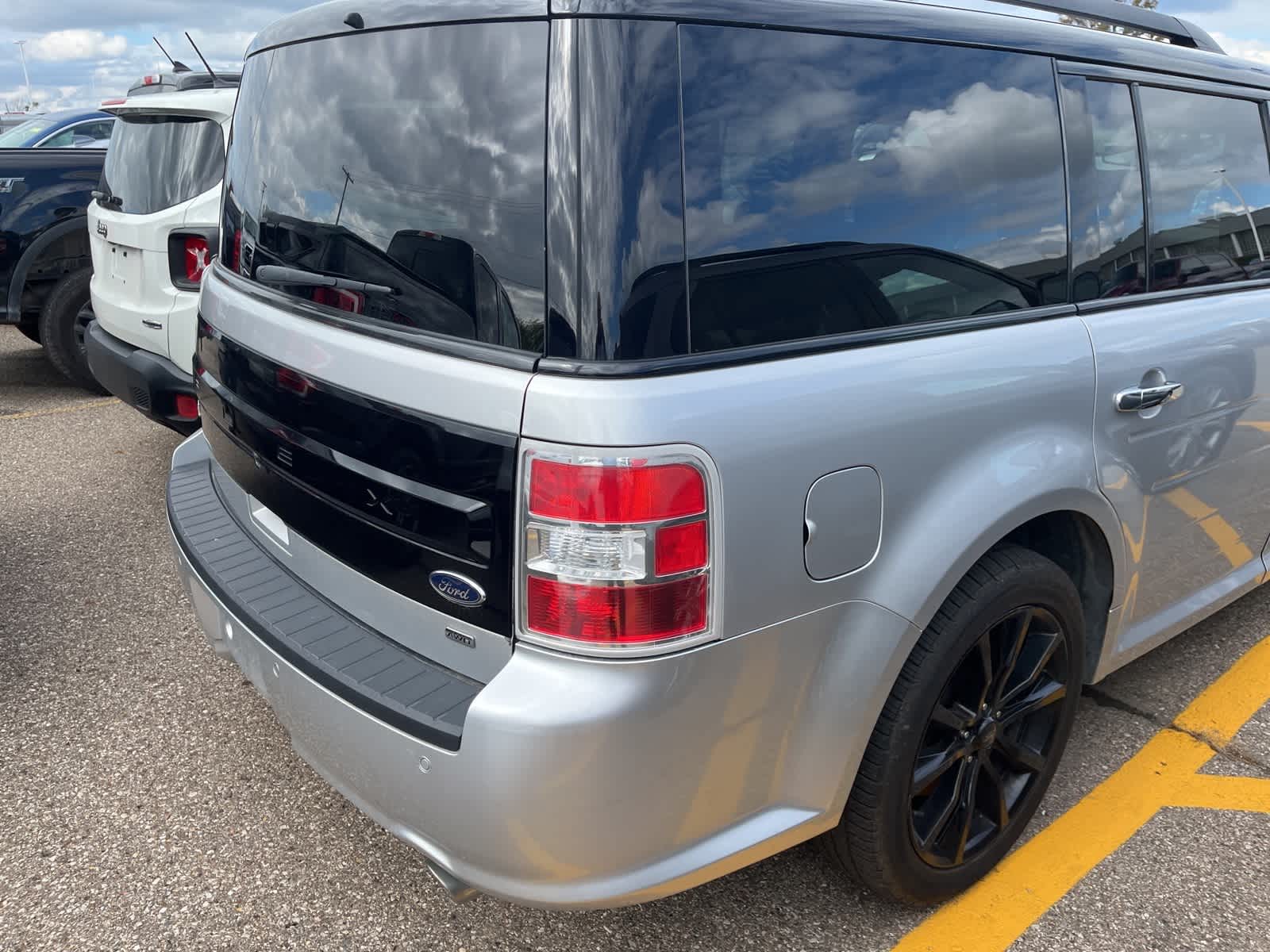 Thumbnail: 2019 Ford Flex - 12