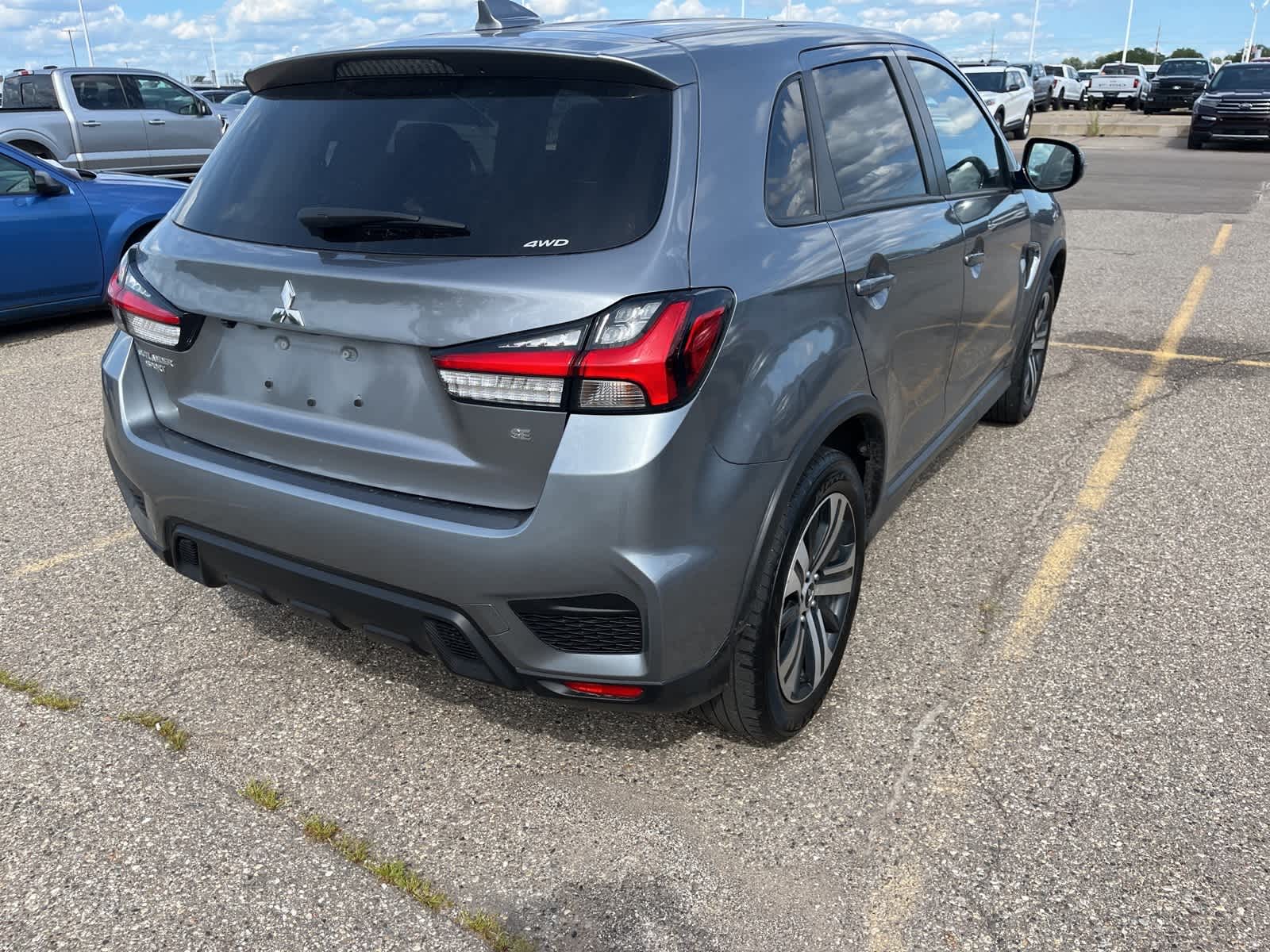 Thumbnail: 2024 Mitsubishi Outlander Sport - 11