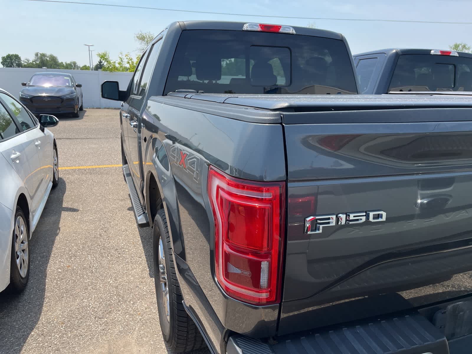 2015 Ford F-150 XLT 13