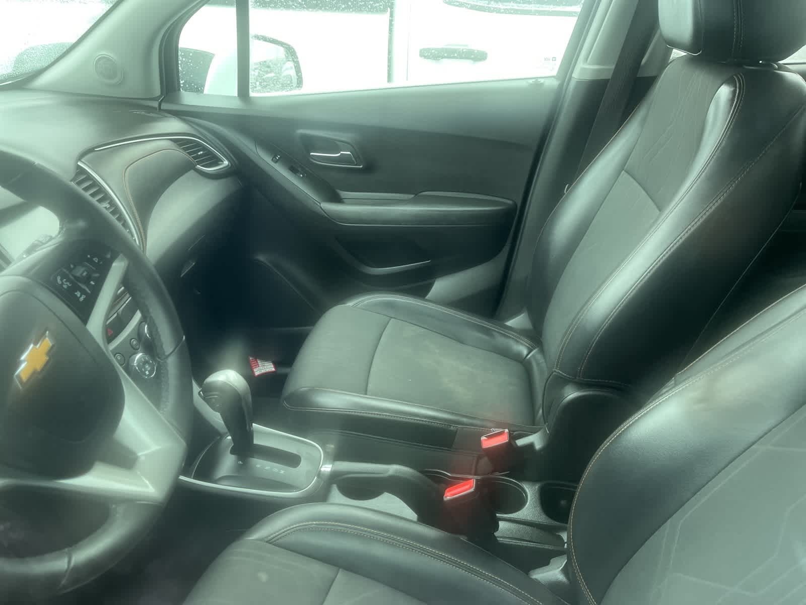 Thumbnail: 2017 Chevrolet Trax - 23