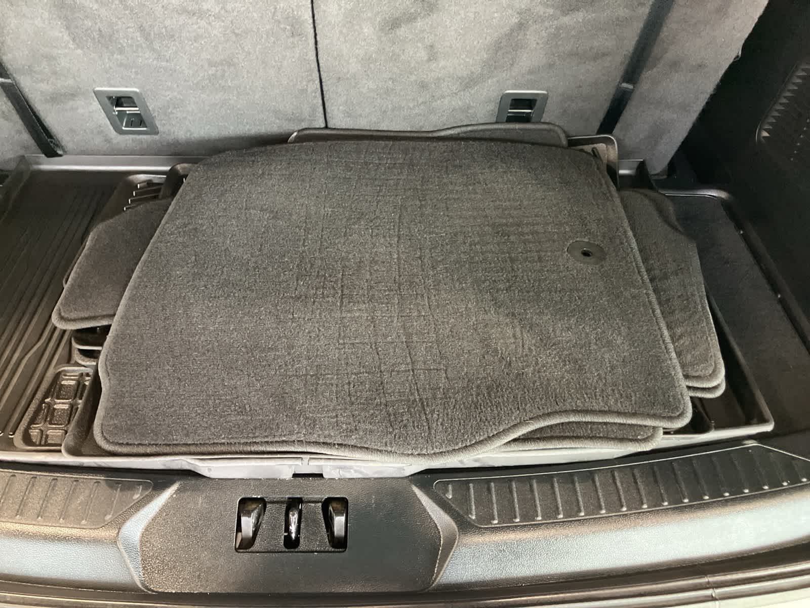 Thumbnail: 2020 Ford Explorer - 28