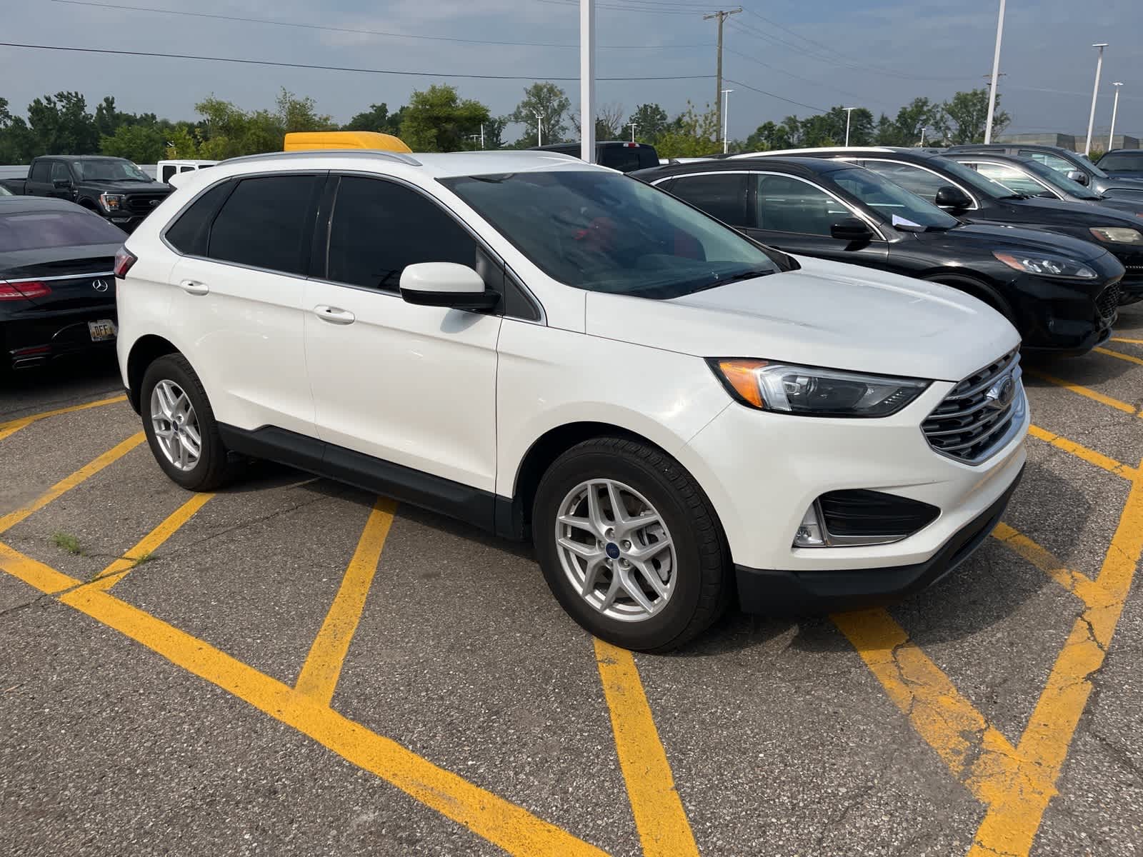 Thumbnail: 2022 Ford Edge - 15