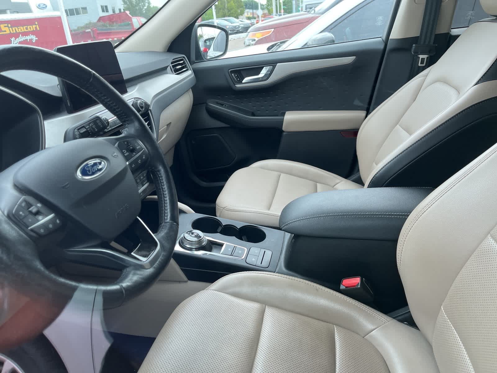 Thumbnail: 2020 Ford Escape - 22