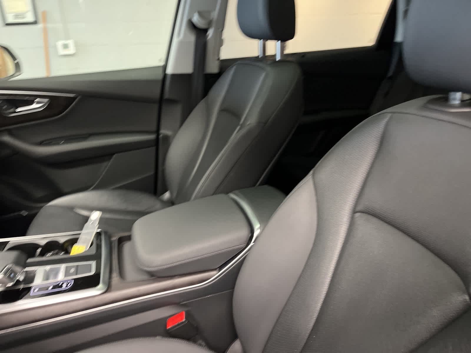 Thumbnail: 2021 Audi Q7 - 25