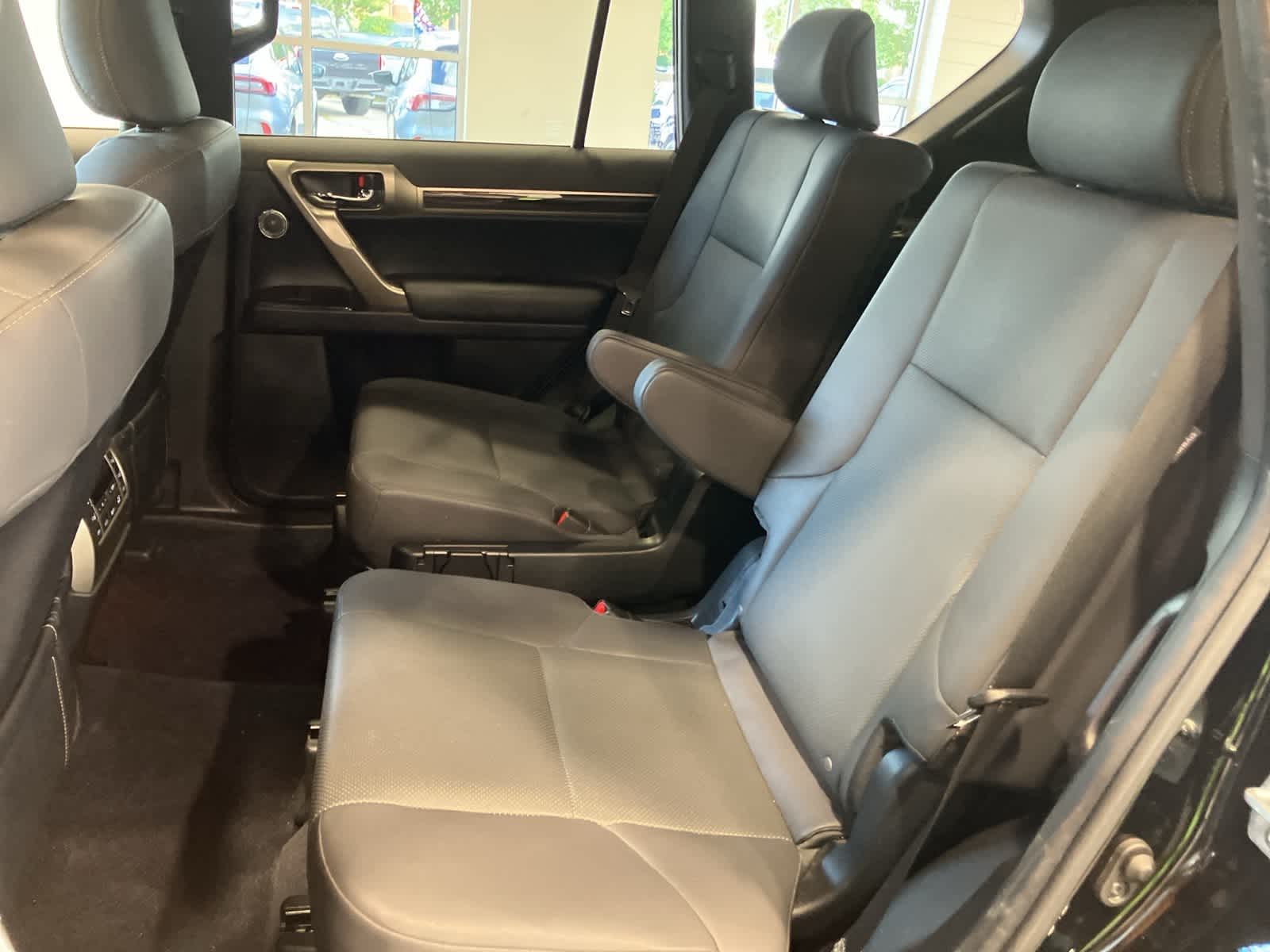 Thumbnail: 2021 Lexus GX - 27