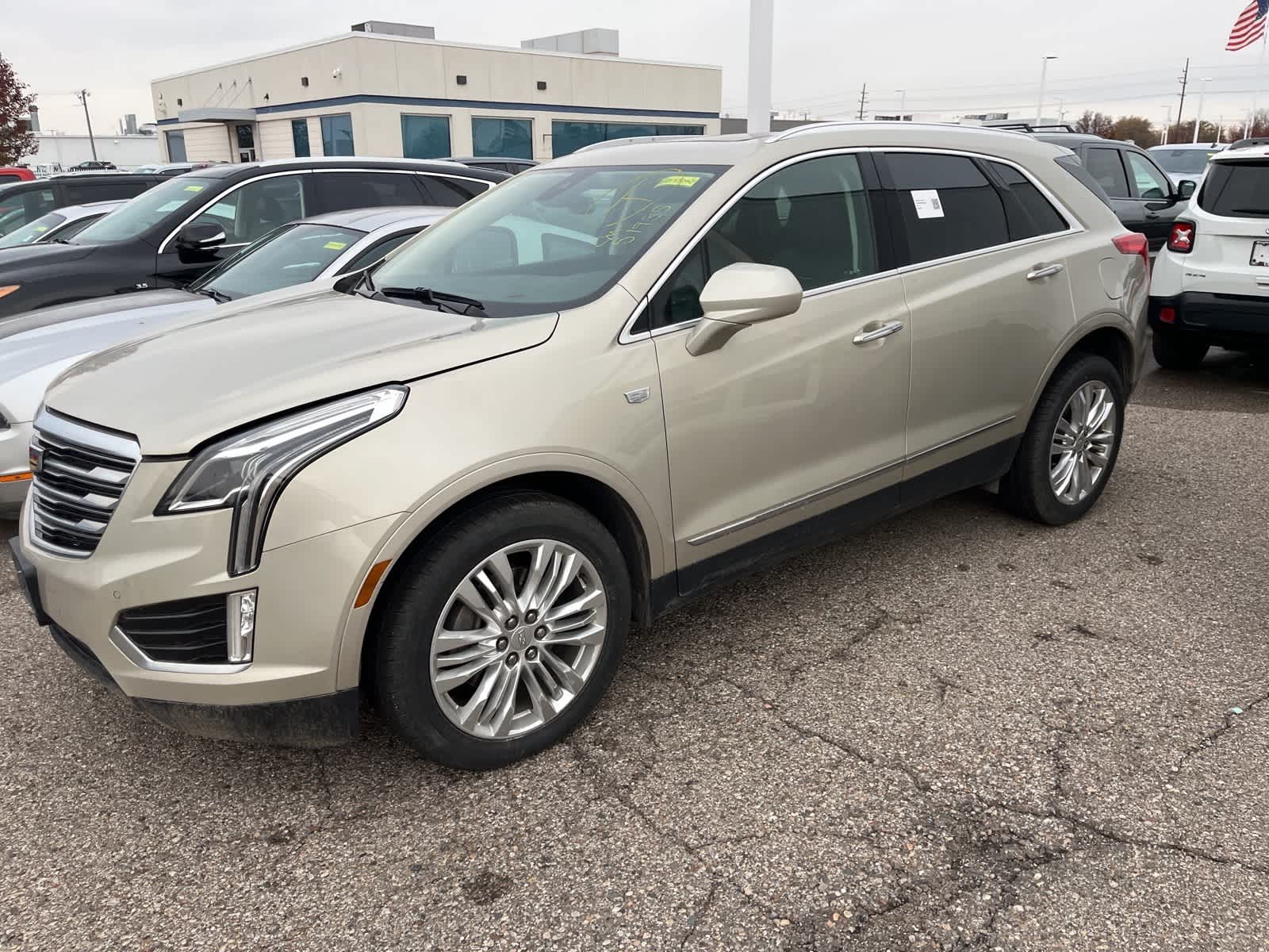 Thumbnail: 2017 Cadillac XT5 - 7