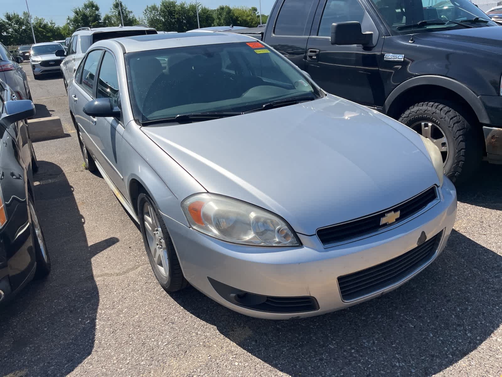 Thumbnail: 2011 Chevrolet Impala - 17
