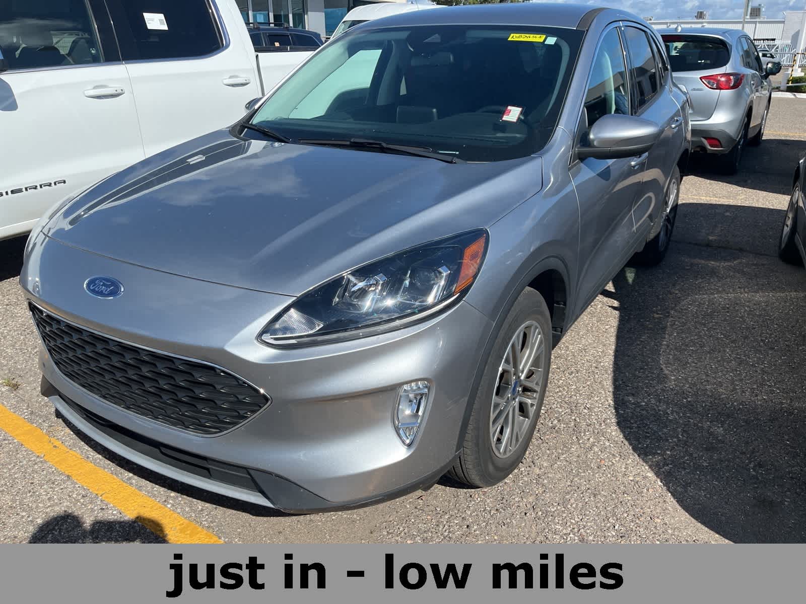 Thumbnail: 2022 Ford Escape - 1