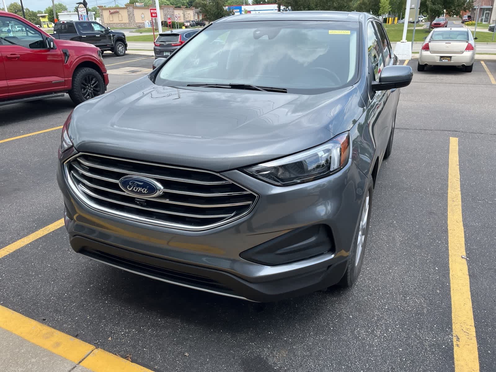 Thumbnail: 2022 Ford Edge - 3