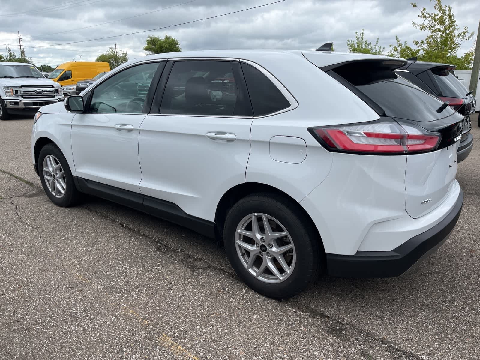 Thumbnail: 2024 Ford Edge - 9