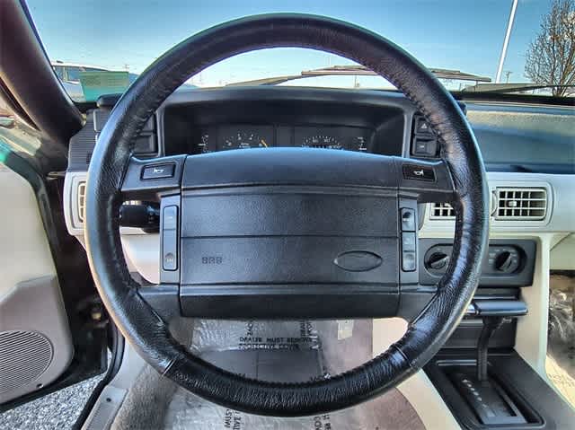 1990 Ford Mustang LX 19