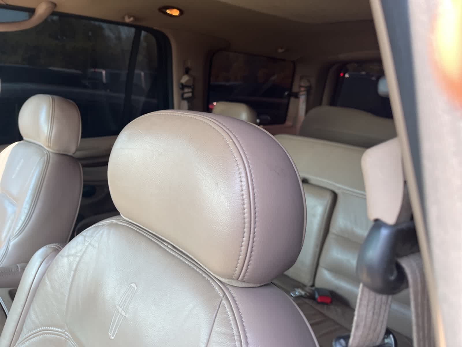 Thumbnail: 1998 Lincoln Navigator - 21