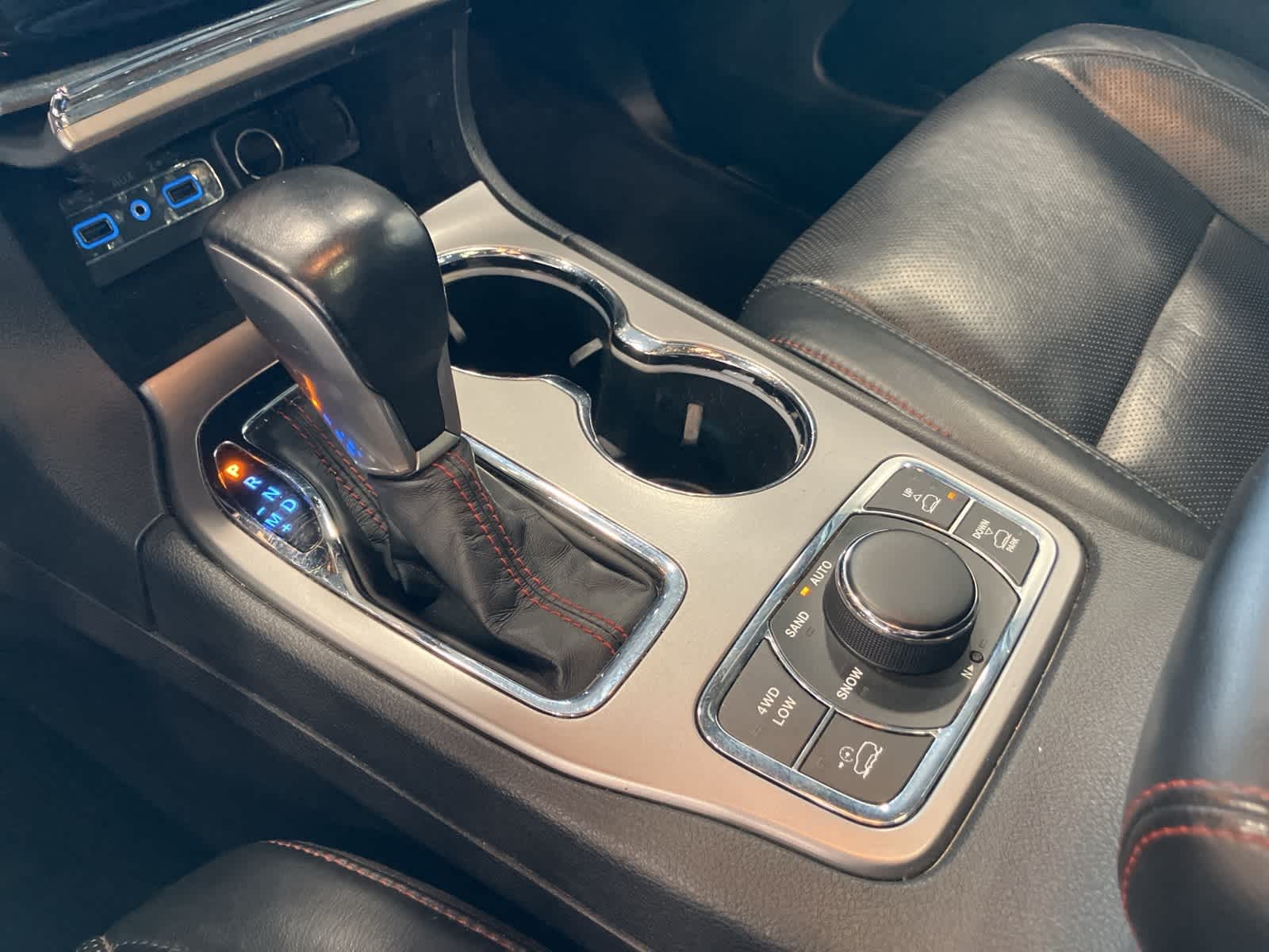 Thumbnail: 2020 Jeep Grand Cherokee - 19