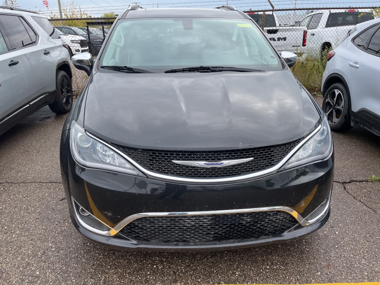 Thumbnail: 2020 Chrysler Pacifica - 22