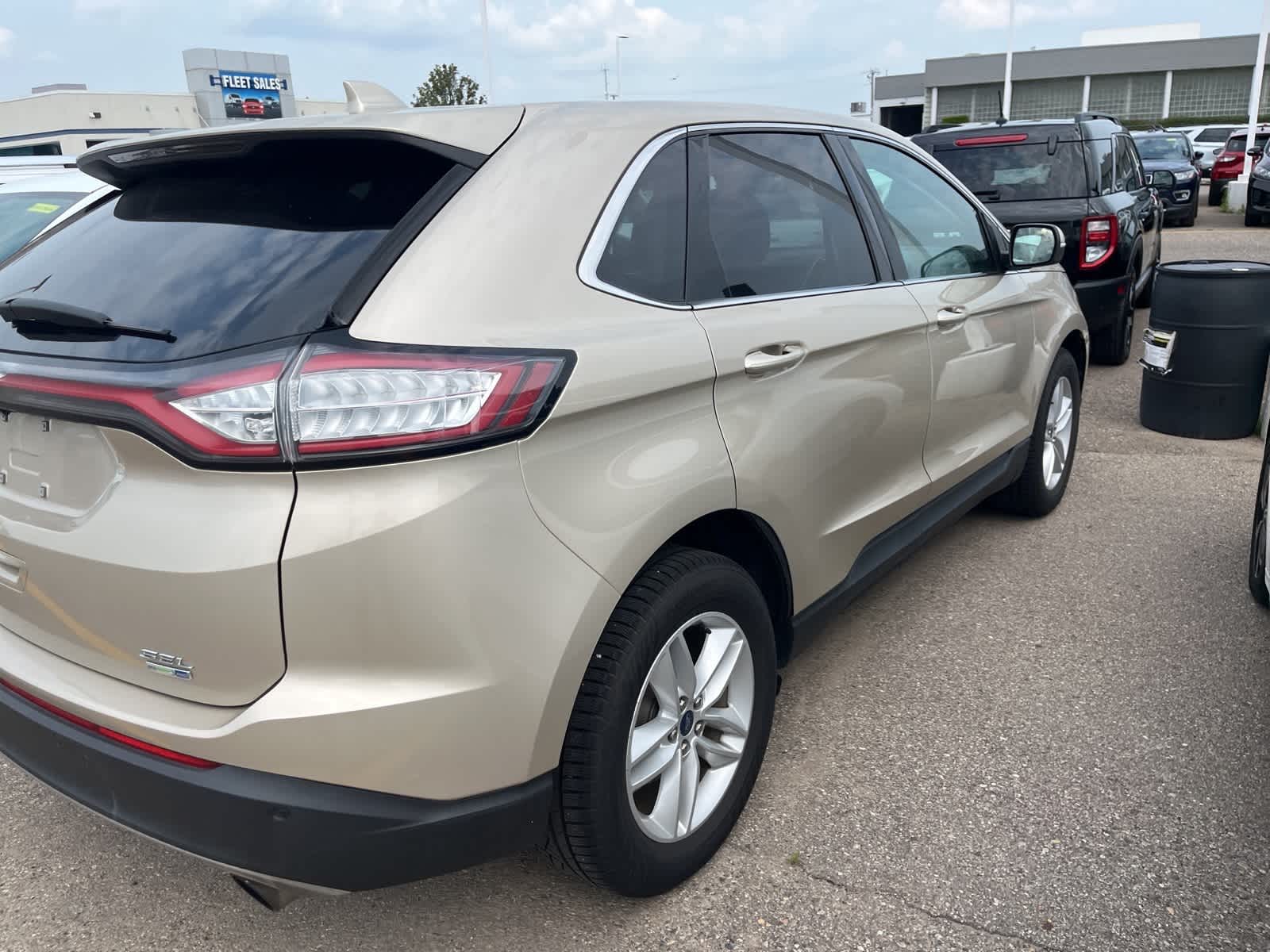 Thumbnail: 2018 Ford Edge - 13