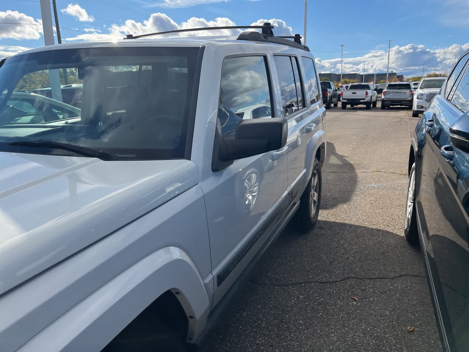 Thumbnail: 2008 Jeep Commander - 6