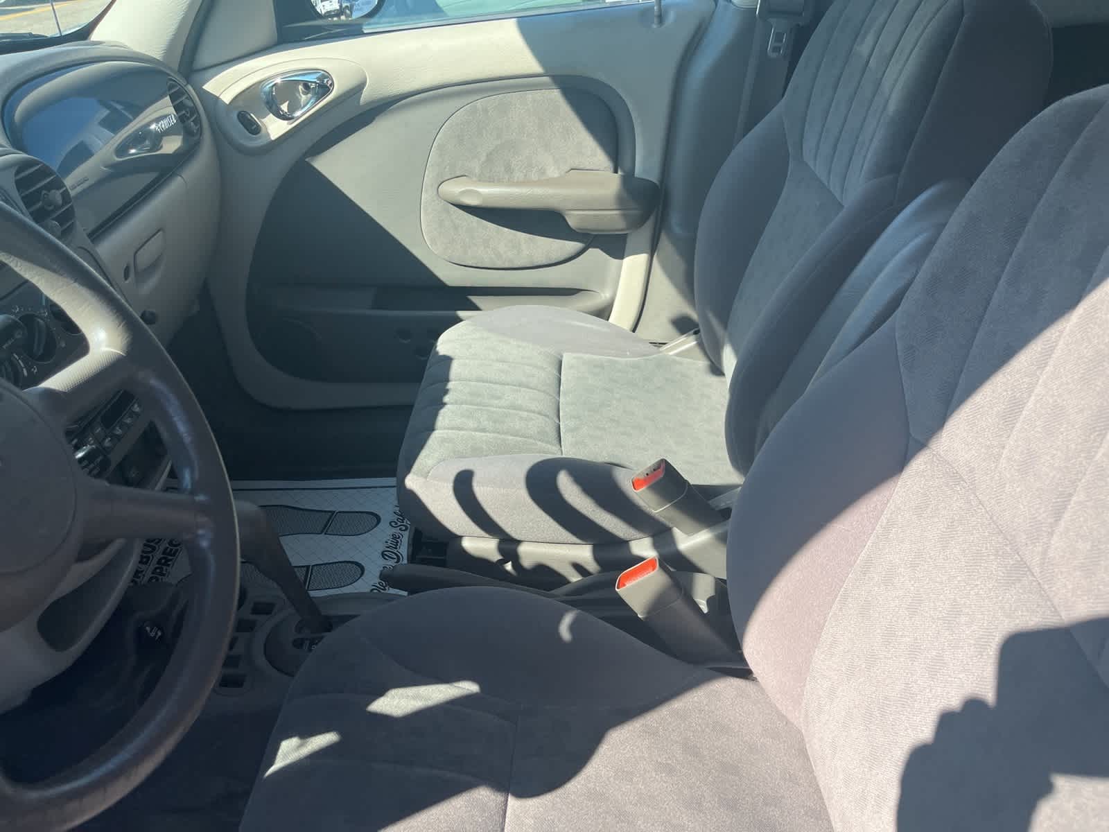 Thumbnail: 2002 Chrysler PT Cruiser - 24