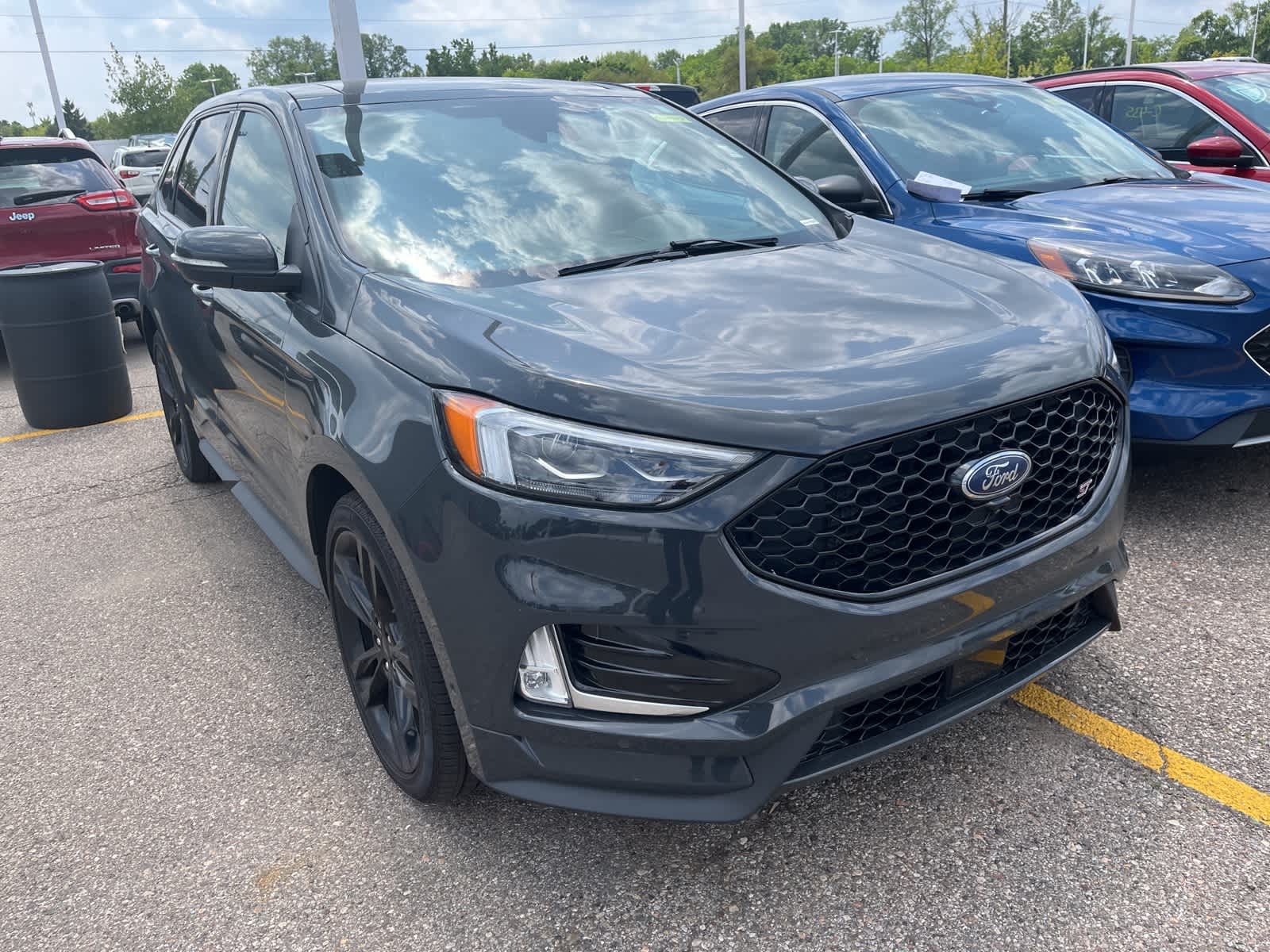 2021 Ford Edge ST 17