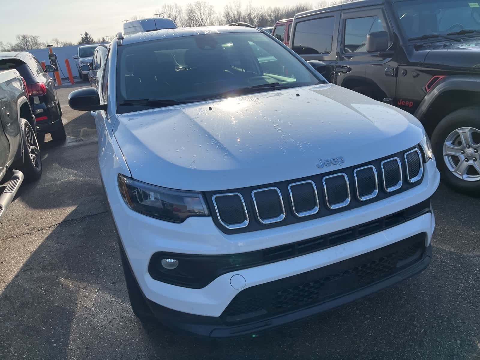 Thumbnail: 2022 Jeep Compass - 21
